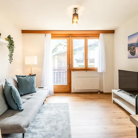 Mountain With Stunning View - By Inspiring Places アパート