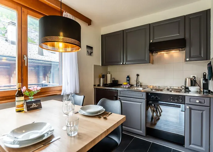 Mountain With Stunning View - By Inspiring Places