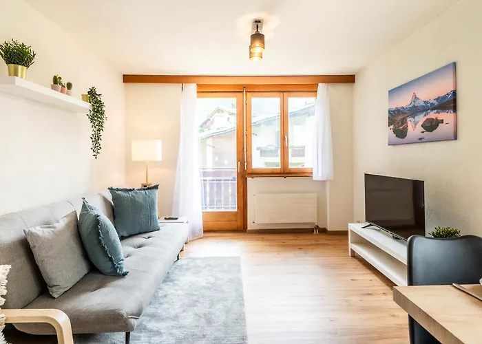 Mountain With Stunning View - By Inspiring Places 아파트